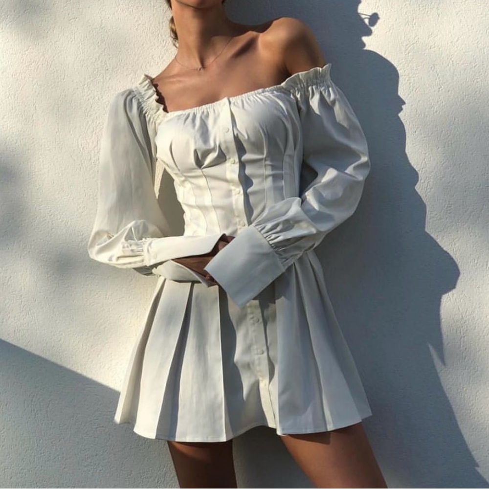 Chic & Unique Off-Shoulder Corset Dress – Size XS